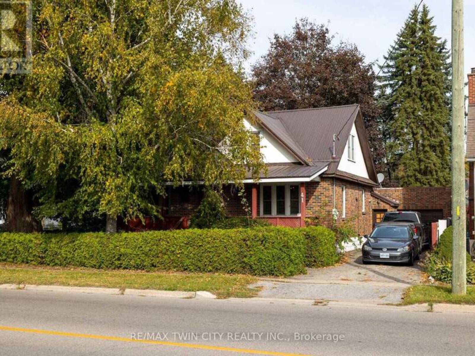 41 CHURCH STREET E, Delhi, Ontario N4B 1T5