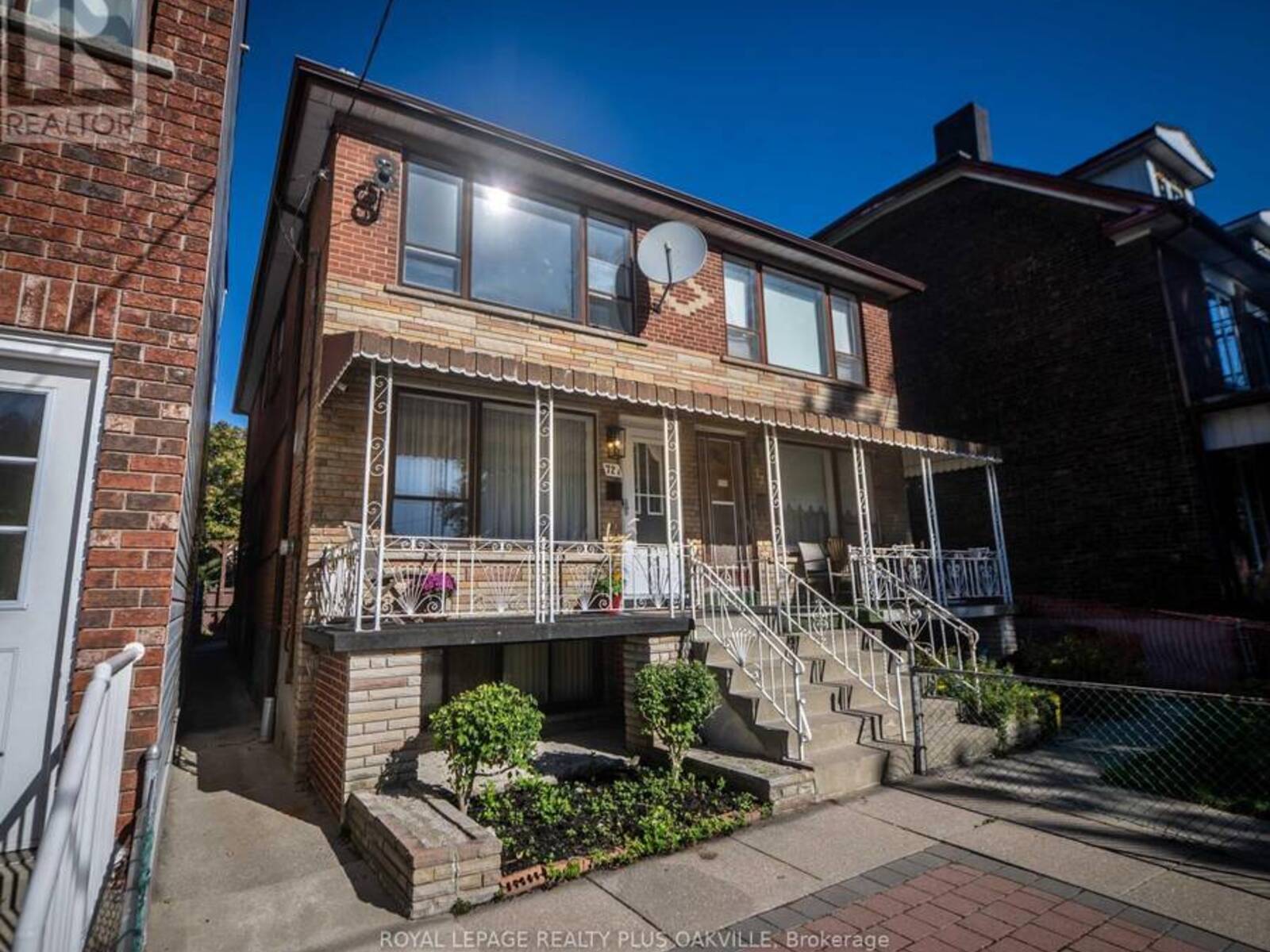 72A LINDSEY AVENUE, Toronto, Ontario M6H 1E3