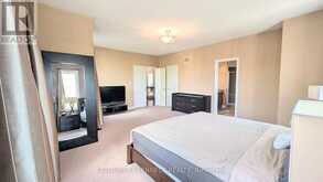 365 OLD COLONY ROAD | Richmond Hill Ontario | Slide Image Eighteen