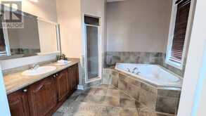365 OLD COLONY ROAD | Richmond Hill Ontario | Slide Image Nineteen