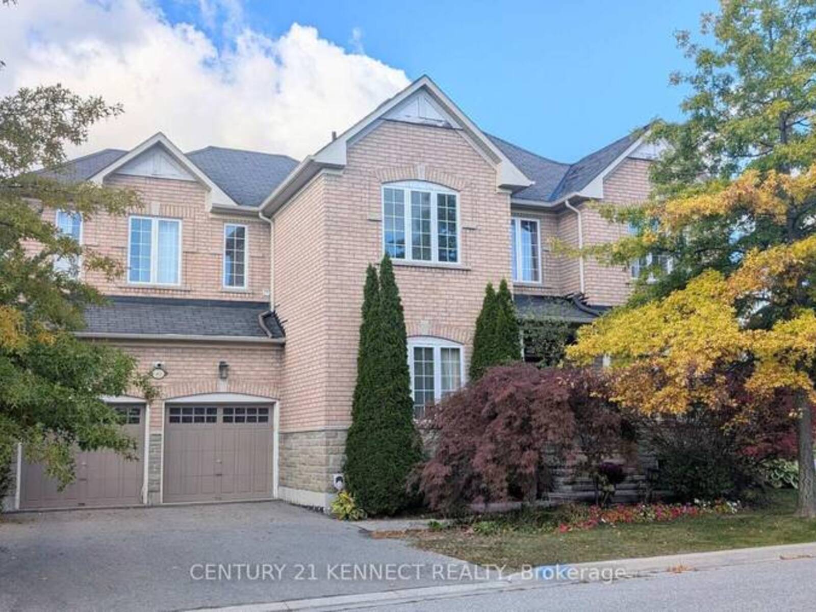 365 OLD COLONY ROAD, Richmond Hill, Ontario L4E 5B2