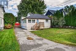 54 FARLEY CIRCLE | Georgina Ontario | Slide Image Three