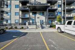 203 - 299 CUNDLES ROAD E | Barrie Ontario | Slide Image Two