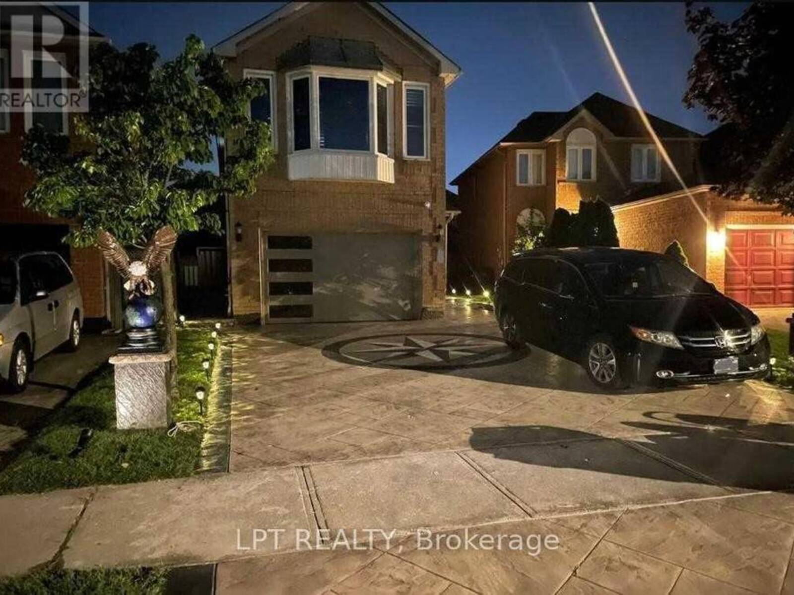 8 BANNER ROAD, Brampton, Ontario L6X 4K6