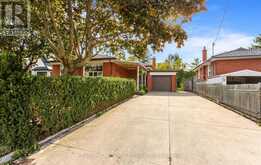 302 SOUTHVIEW ROAD | Oakville Ontario | Slide Image One