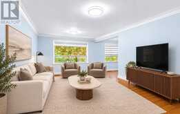 302 SOUTHVIEW ROAD | Oakville Ontario | Slide Image Thirteen