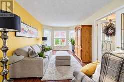 11 PEREGRINE CRESCENT | Cambridge Ontario | Slide Image Nine