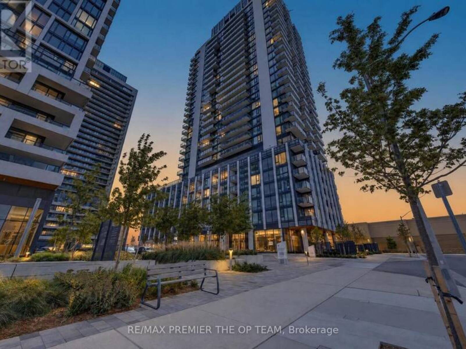 1804 - 27 KORDA GATE, Vaughan, Ontario L4K 0P6