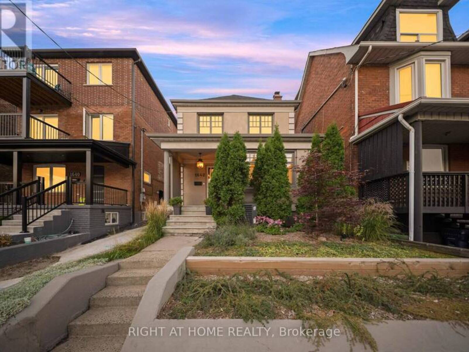 1642 DUFFERIN STREET, Toronto, Ontario M6H 3L8