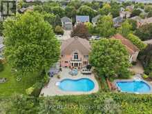 655 CULLER MEWS | Newmarket Ontario | Slide Image Forty-six