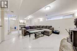 39 SEATON DRIVE | Aurora Ontario | Slide Image Twelve