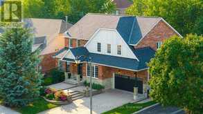 8 CYRIL RICHARDSON COURT | Uxbridge Ontario | Slide Image Two