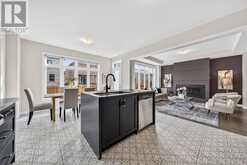 25 GARRETT STYLES DRIVE | Georgina Ontario | Slide Image Sixteen