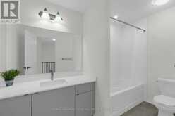 70 PHOENIX BOULEVARD | Barrie Ontario | Slide Image Thirteen