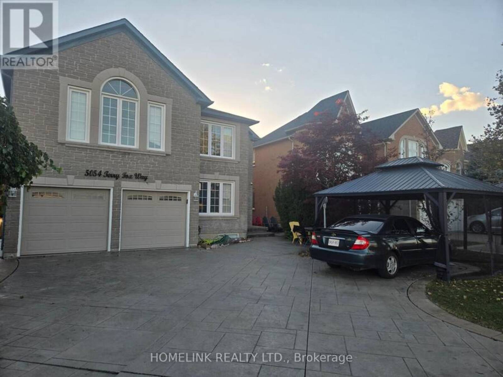 5054 TERRY FOX WAY, Mississauga, Ontario L5V 1R7