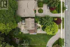1364 ISLINGTON AVENUE | Toronto Ontario | Slide Image Seven