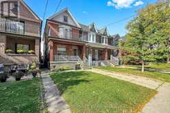 36 EARLSCOURT AVENUE | Toronto Ontario | Slide Image Three