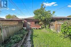 36 EARLSCOURT AVENUE | Toronto Ontario | Slide Image Forty-nine