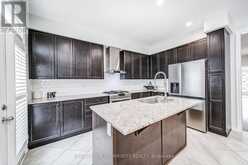 57 LAMPKIN STREET | Georgina Ontario | Slide Image Twelve