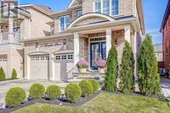 57 LAMPKIN STREET | Georgina Ontario | Slide Image Four