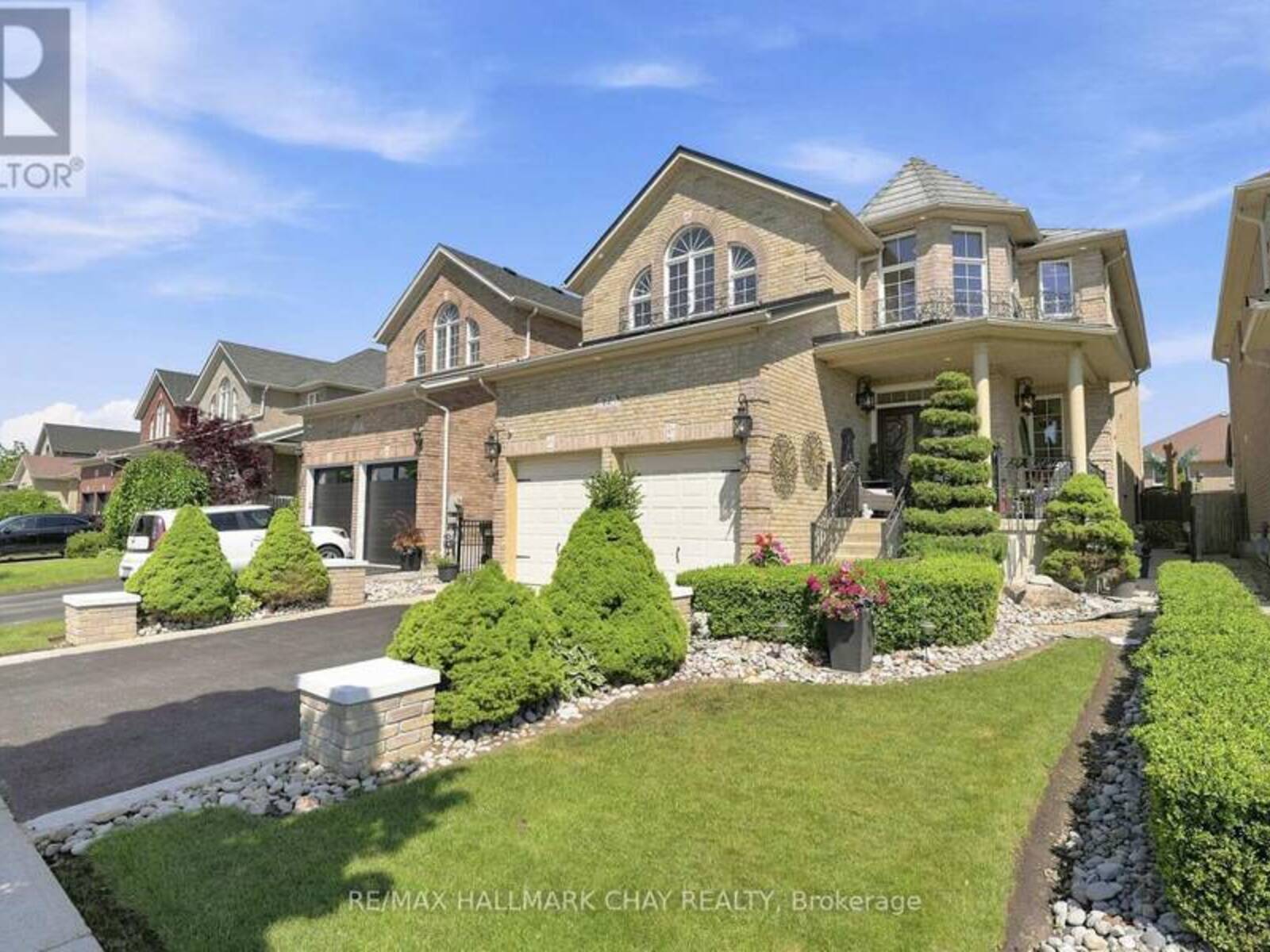 12 PARISIAN CRESCENT, Barrie, Ontario L4N 0Y9