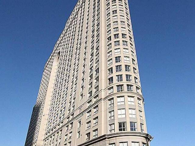 3203 - 25 THE ESPLANADE Toronto Ontario, M5E 1W5 - 2 Bedrooms Condo For Sale