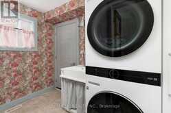 11 CARPENTER COURT | Markham Ontario | Slide Image Six