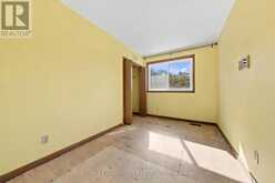 2429 REDFERN ROAD | Burlington Ontario | Slide Image Thirteen