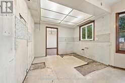 2429 REDFERN ROAD | Burlington Ontario | Slide Image Five