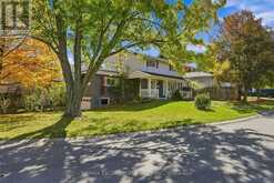 66 SKYLINE DRIVE | Dundas Ontario | Slide Image Three