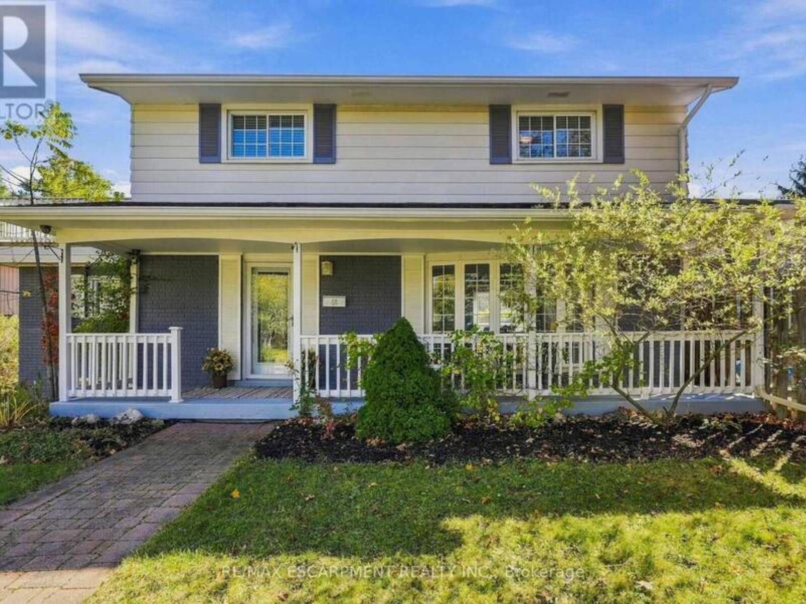 66 SKYLINE DRIVE, Dundas, Ontario L9H 3S6