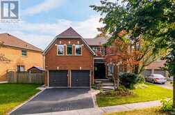 8 MOORELAND COURT | Markham Ontario | Slide Image One