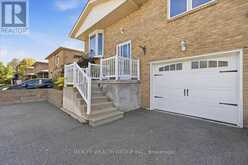 11 BRISTOW COURT | Barrie Ontario | Slide Image Three