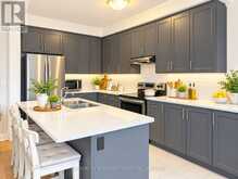 132 COLE TERRACE | Woodstock Ontario | Slide Image Seven