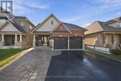 935 BARBADOS STREET | Oshawa Ontario | Slide Image Three
