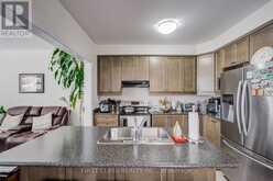 27 CINEMARK AVENUE | Markham Ontario | Slide Image Seventeen