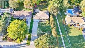 2 AMBERGLEN COURT | East Gwillimbury Ontario | Slide Image Forty-seven