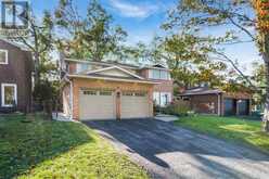 61 OAKRIDGE DRIVE | Barrie Ontario | Slide Image One