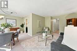707 CARADONNA CRESCENT | Newmarket Ontario | Slide Image Five