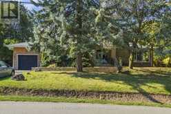 904 MONTGOMERY DRIVE | Ancaster Ontario | Slide Image Three