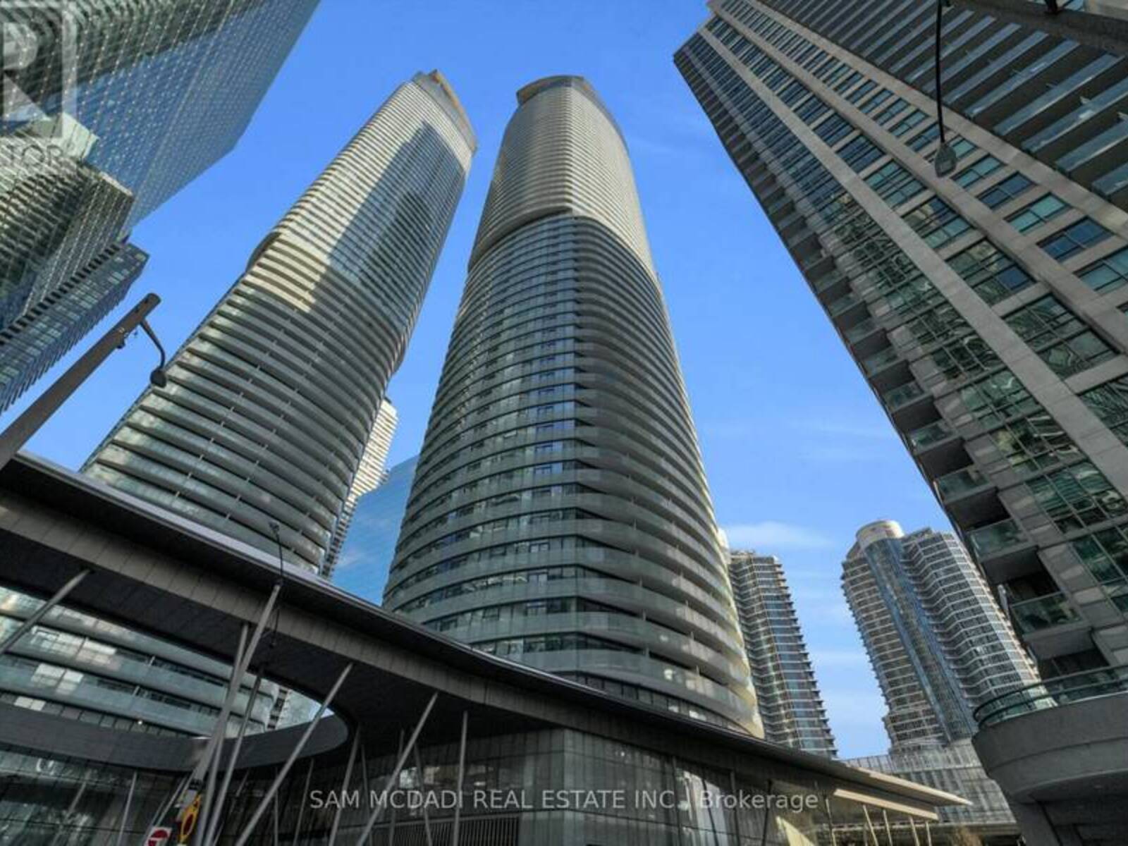 2307 - 12 YORK STREET, Toronto, Ontario M5J 0A9