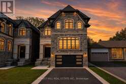 152 OLDE BAYVIEW AVENUE | Richmond Hill Ontario | Slide Image One
