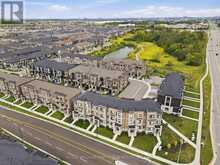 30 RILEY REED LANE | Richmond Hill Ontario | Slide Image Three