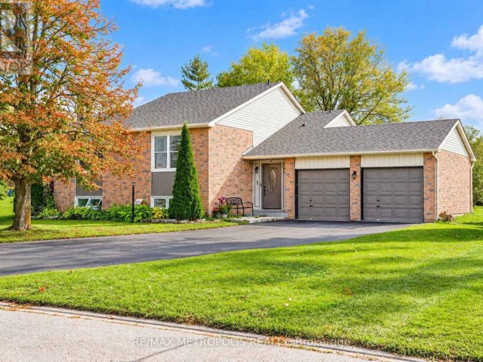 1 HERRIOT STREET, Caledon, Ontario L7E 0C9