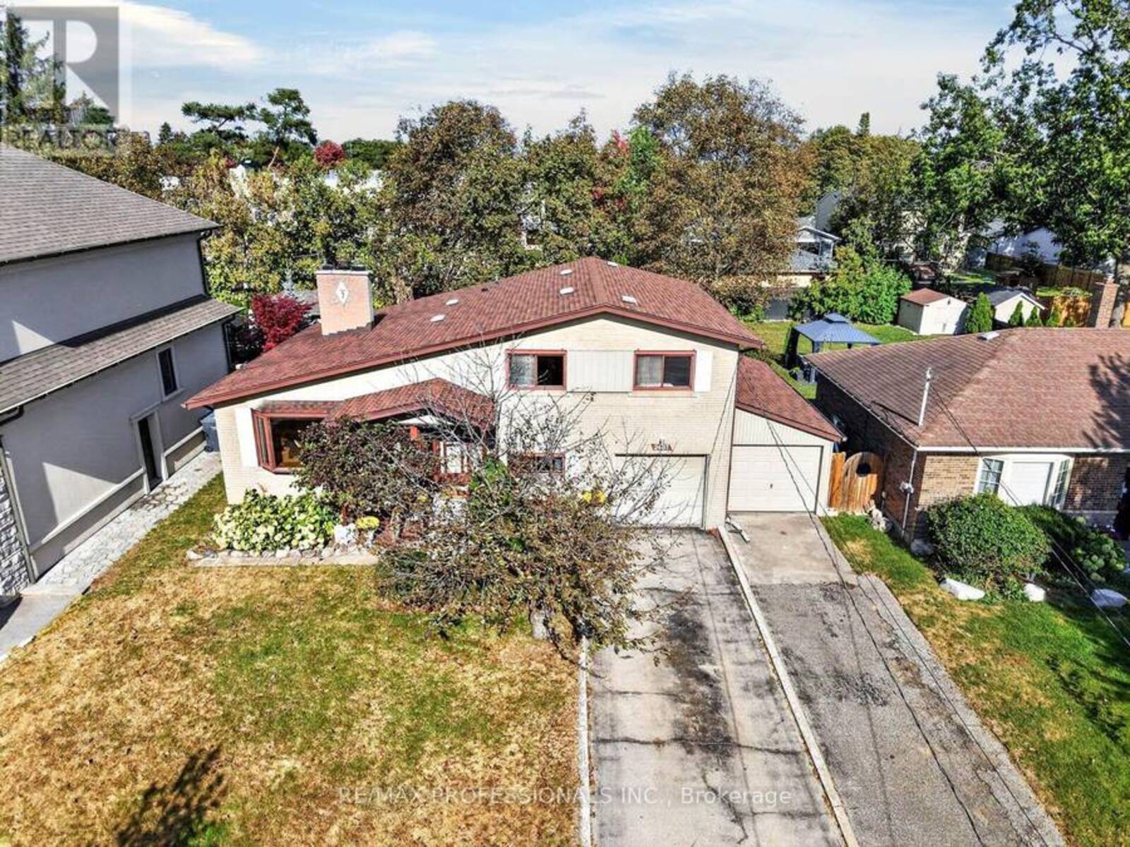 2467 EDENHURST DRIVE, Mississauga, Ontario L5A 2L2
