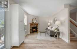 2092 HUNT CRESCENT | Burlington Ontario | Slide Image Ten