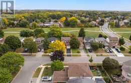 2092 HUNT CRESCENT | Burlington Ontario | Slide Image Four