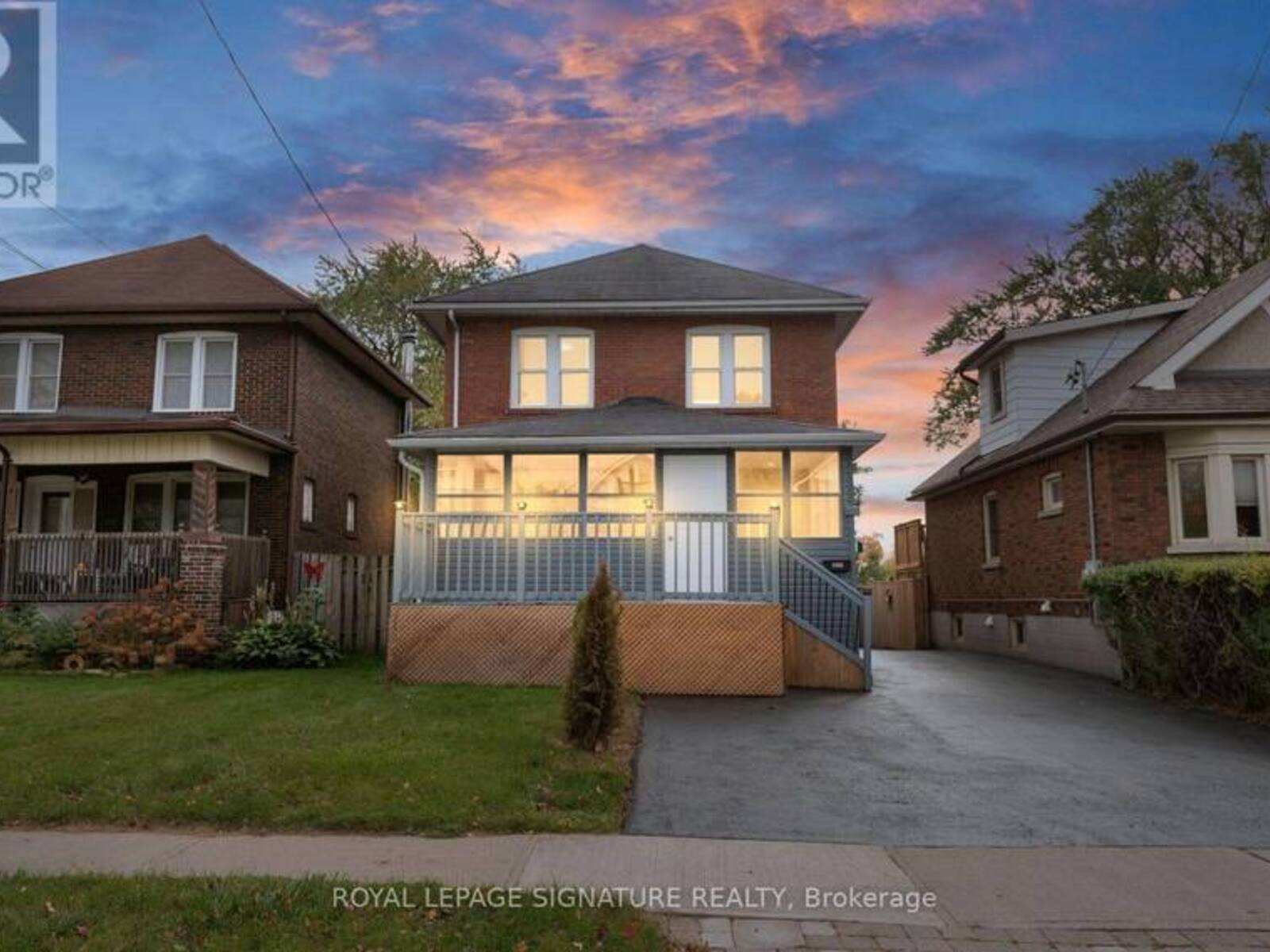 317 GLIDDON AVENUE, Oshawa, Ontario L1H 1Z2