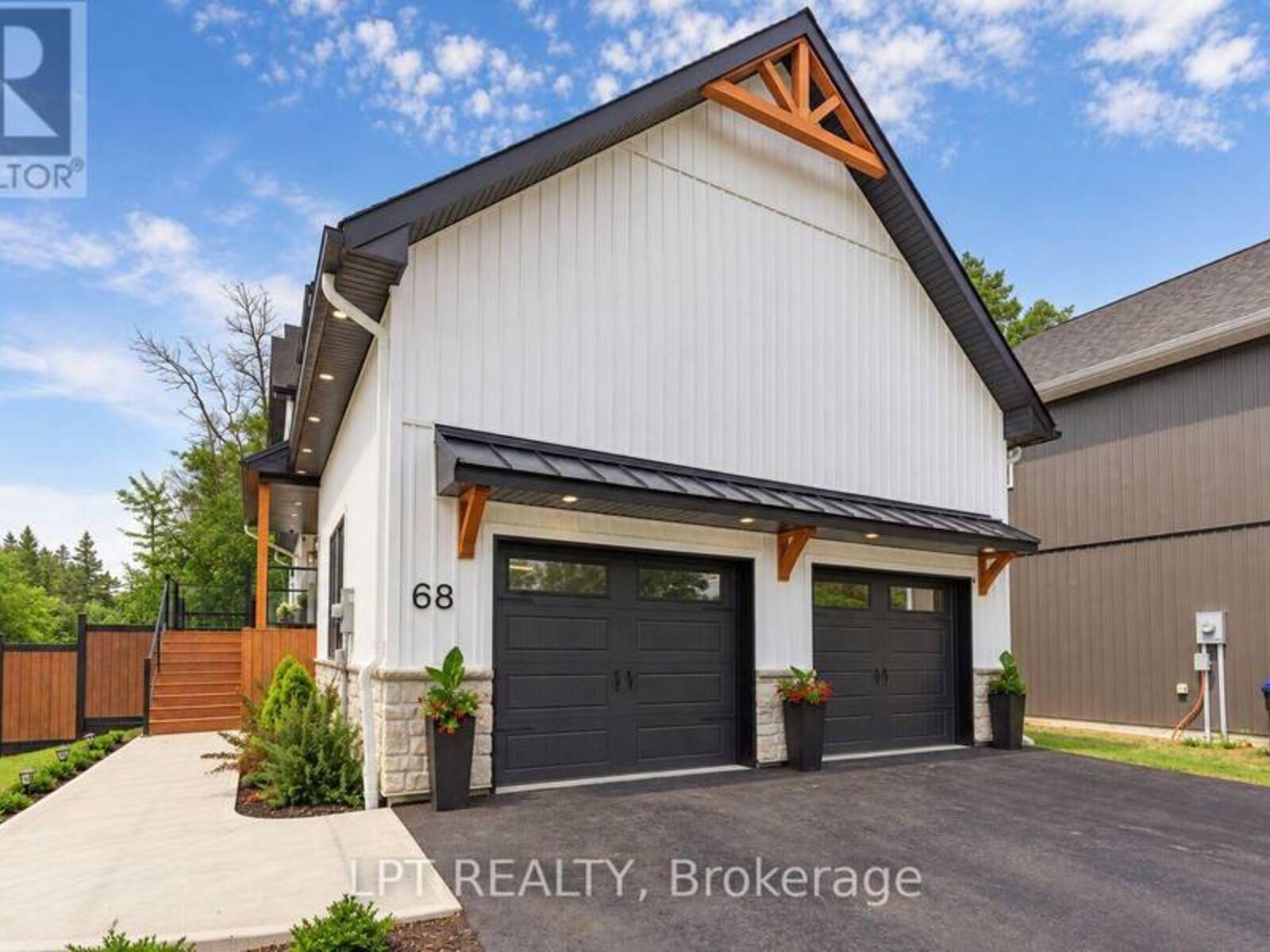 68 49TH STREET N, Wasaga Beach, Ontario L9Z 1Y1
