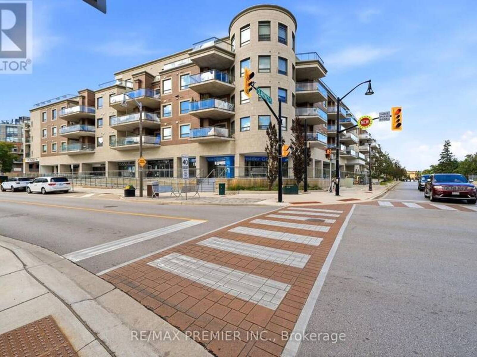 303 - 86 WOODBRIDGE AVENUE, Vaughan, Ontario L4L 1L3